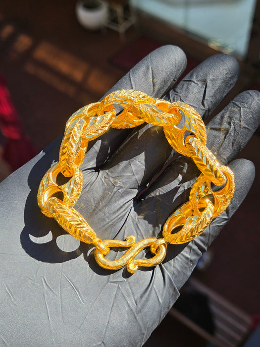 16.5MM puffed mariner bracelet original photograph 1
