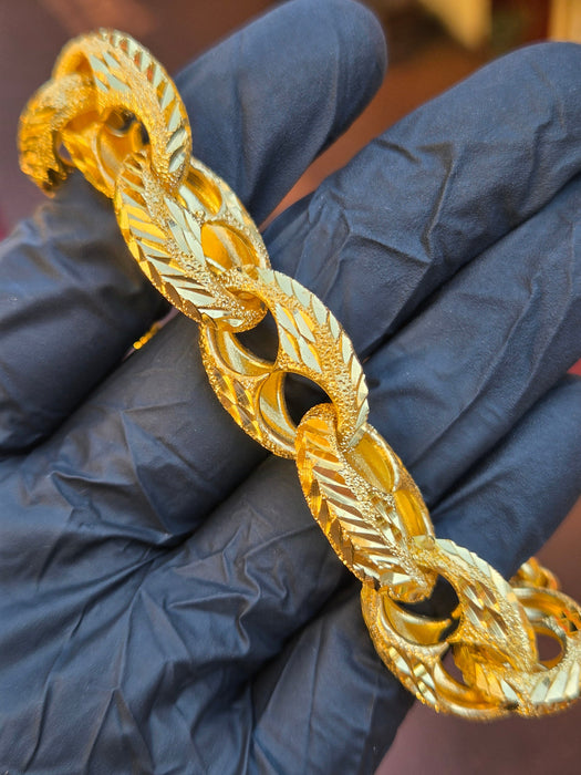 16.5MM puffed mariner bracelet original photograph 2