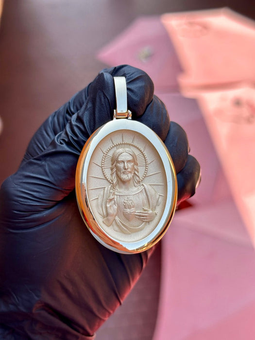 Jesus Sacred Heart Oval Pendant