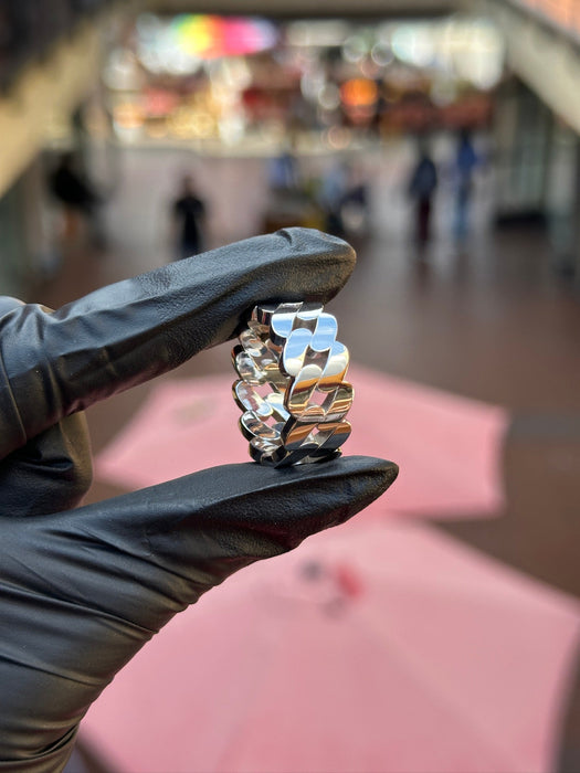 Flat Cuban Link Ring — original photograph 1