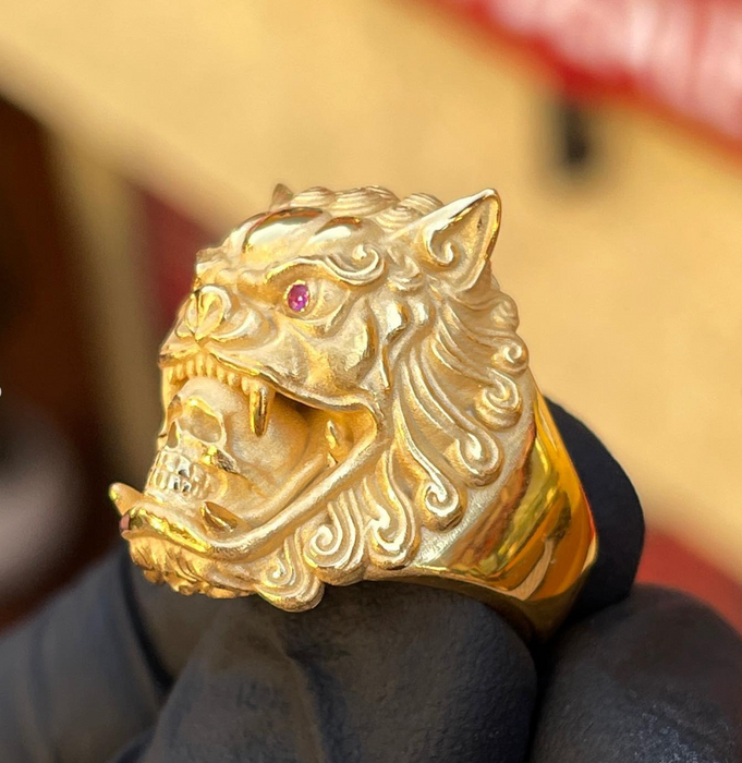 Foo Dog & Skull Ring — original photograph 3