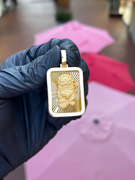 Diamond-Cut Foo Dog Rectangular Pendant