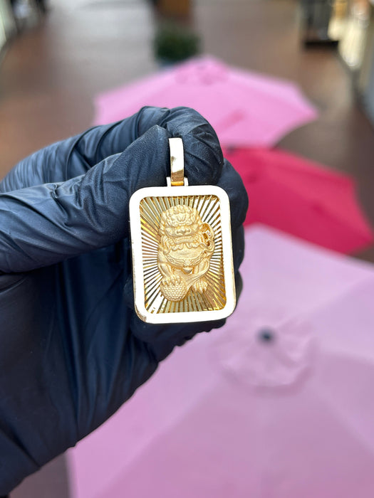 Diamond-Cut Foo Dog Rectangular Pendant