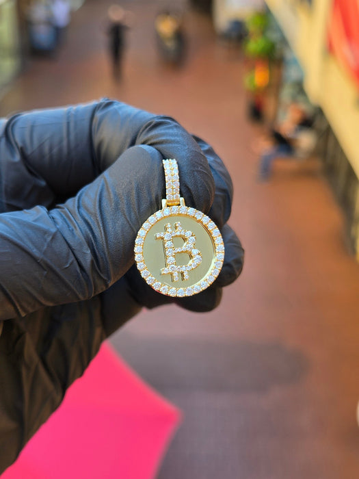 Bitcoin Circular Diamond Pendant original detail photo 2