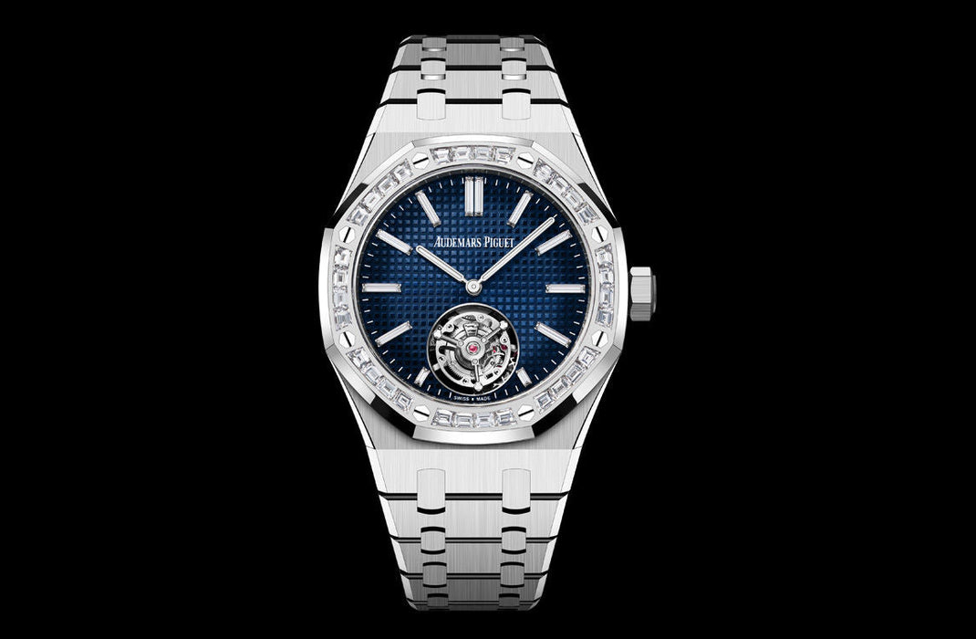 Audemars Piguet - 37 mm - 18K White Gold
