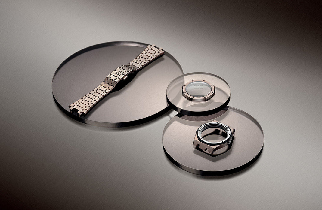 Audemars Piguet - 41 mm - 18K Sand Gold