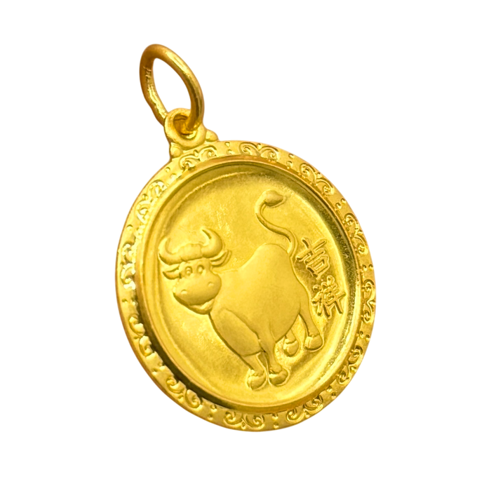 24K Yellow Gold Small Circle Bull Pendant