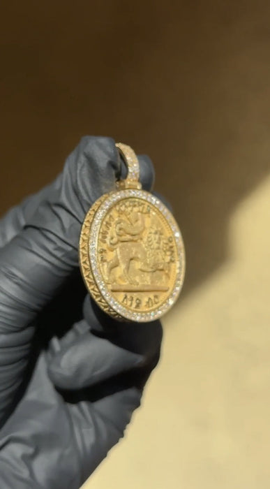 Double-Sided Musa of Mali and Ethiopian Lion of Judah Diamond Circular Pendant alternate view