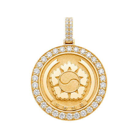 Emblem of South Korea Diamond Framed Pendant — yellow gold