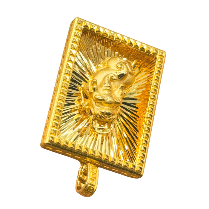 24K Yellow Gold Medium Diamond Cut 3D Foo Dog Pendant